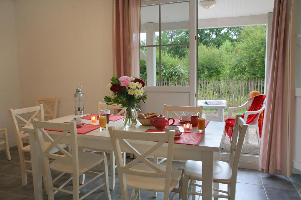 Residence Nemea Les Rives De Saint Brice Ares Room photo